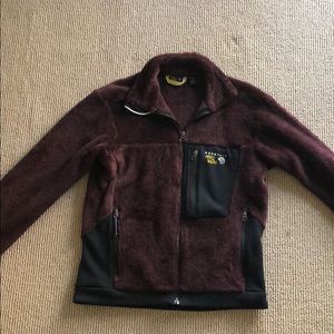 Mountain headwear zip up fleece